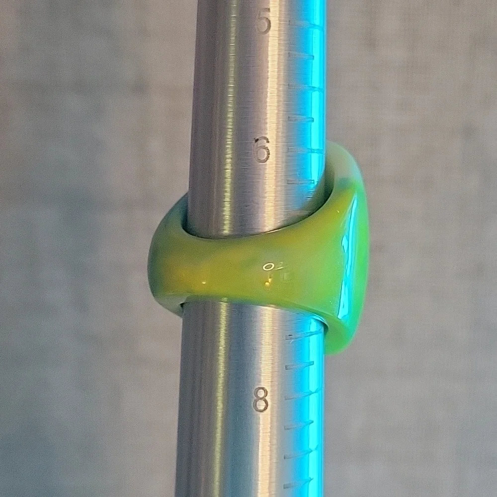 BLUE CITRON LIME SWIRL DOME STATEMENT RING